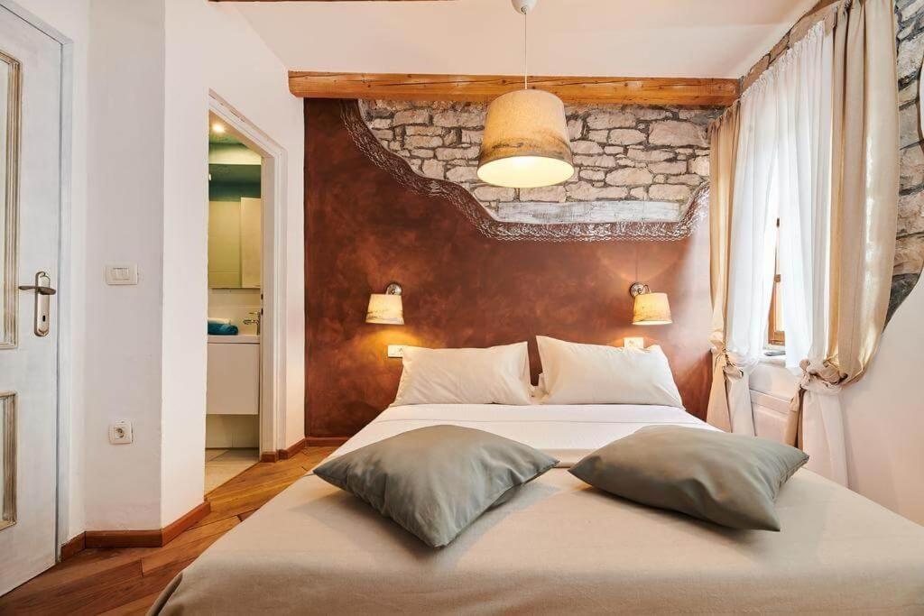 Rooms Konoba Pjero Бує Екстер'єр фото
