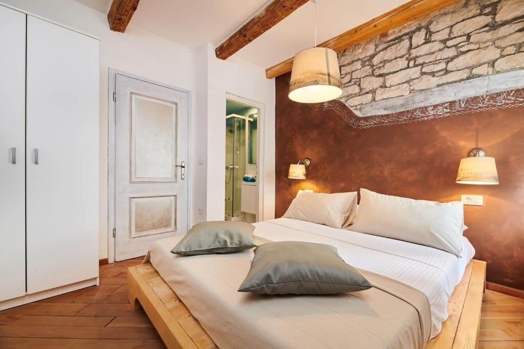 Rooms Konoba Pjero Бує Екстер'єр фото